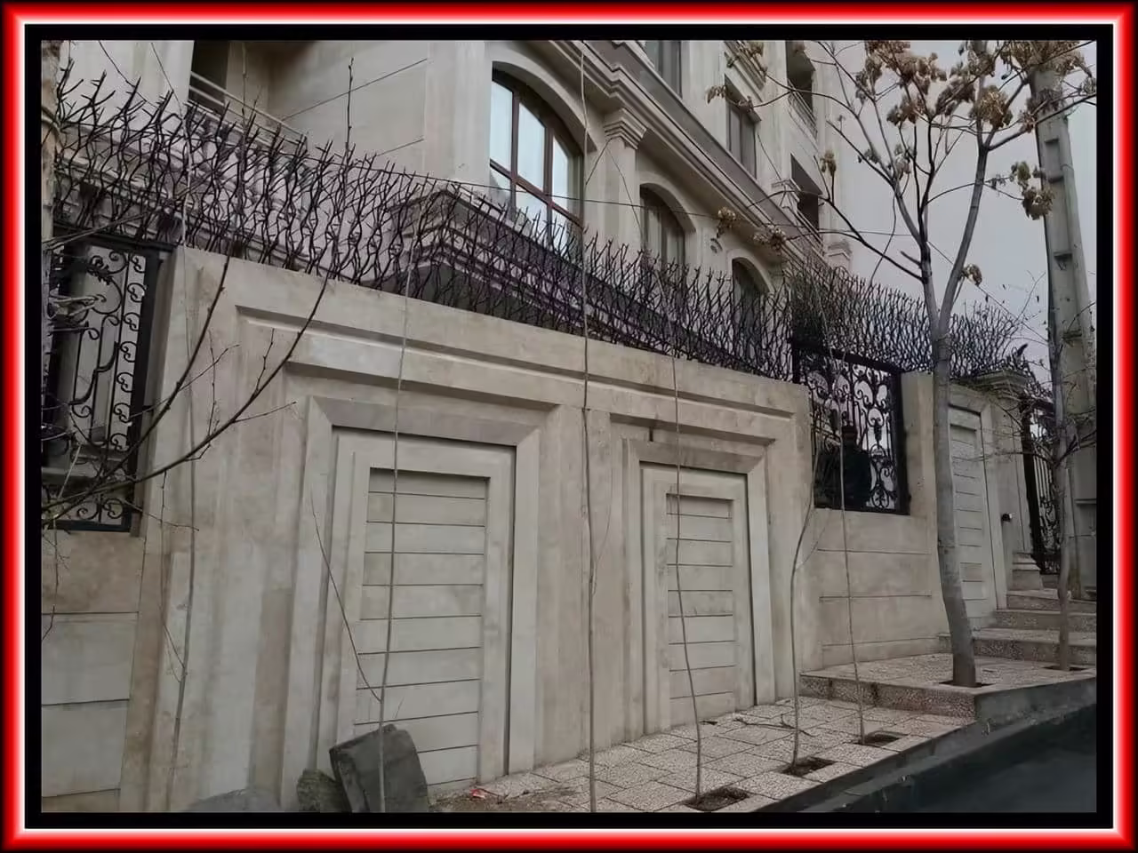 نرده حفاظ بوته ای برای روی دیوار نرده حفاظ بوته ای برای روی دیوار