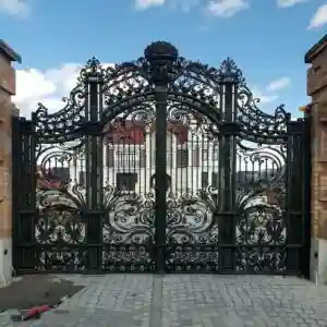 درب فلزی حیاط ویلایی