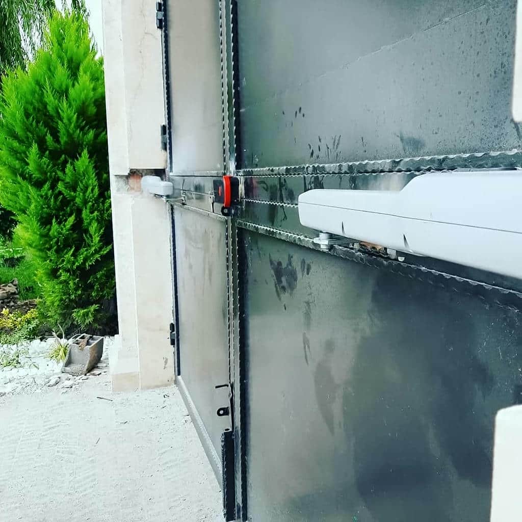 فروش جک درب پارکینگ اجرای مرحله ای در قشم فروش جک درب پارکینگ اجرای مرحله ای در قشم