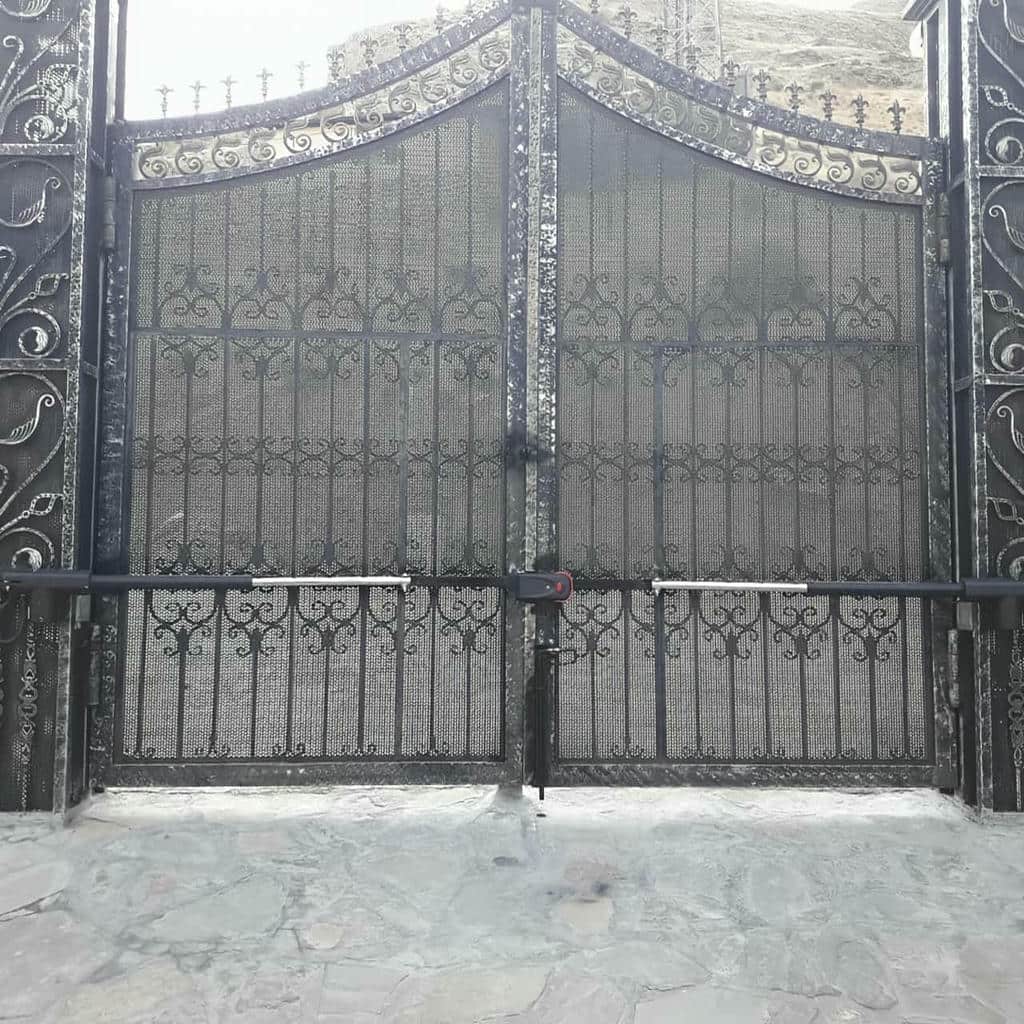 خرید جک درب پارکینگ مجتمع پرتردد در یزد