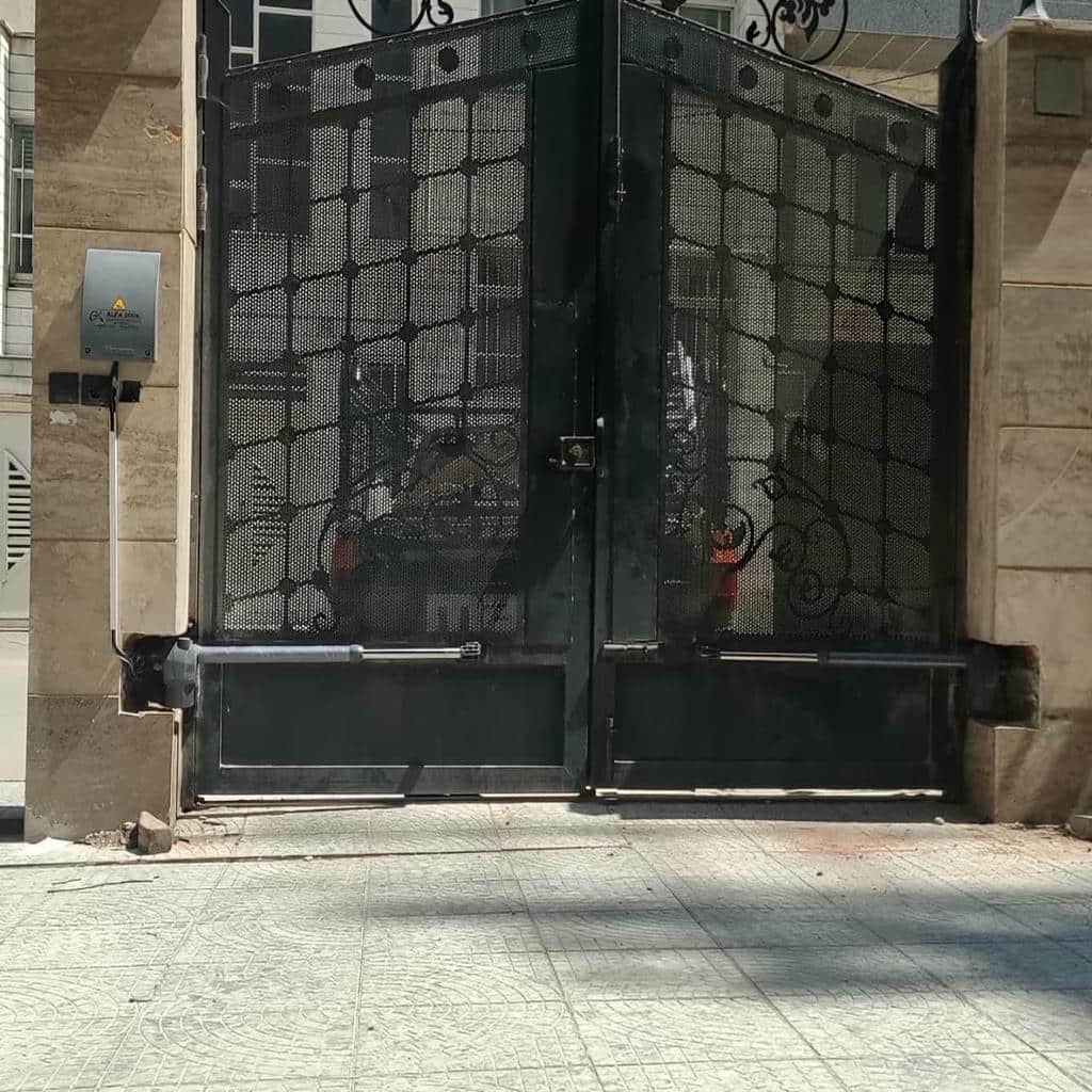 نصب جک درب پارکینگ استاندارد در قم