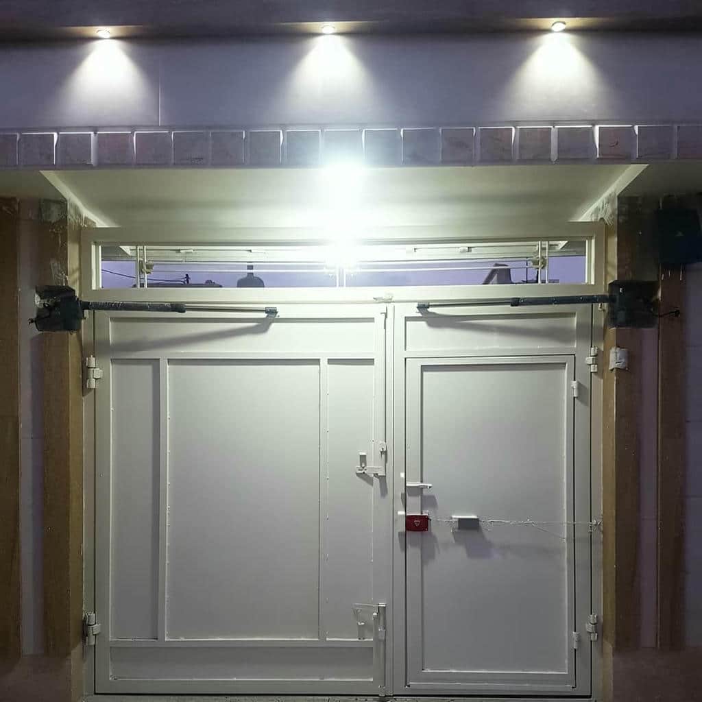 جک درب پارکینگ در سنندج
