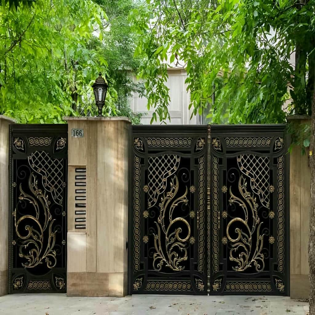 نصب درب حیاط دولنگه در قزوین