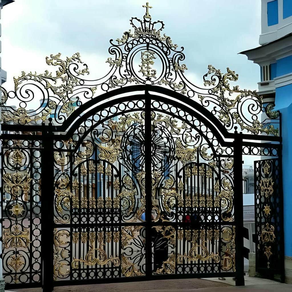درب حیاط در مهرشهر کرج