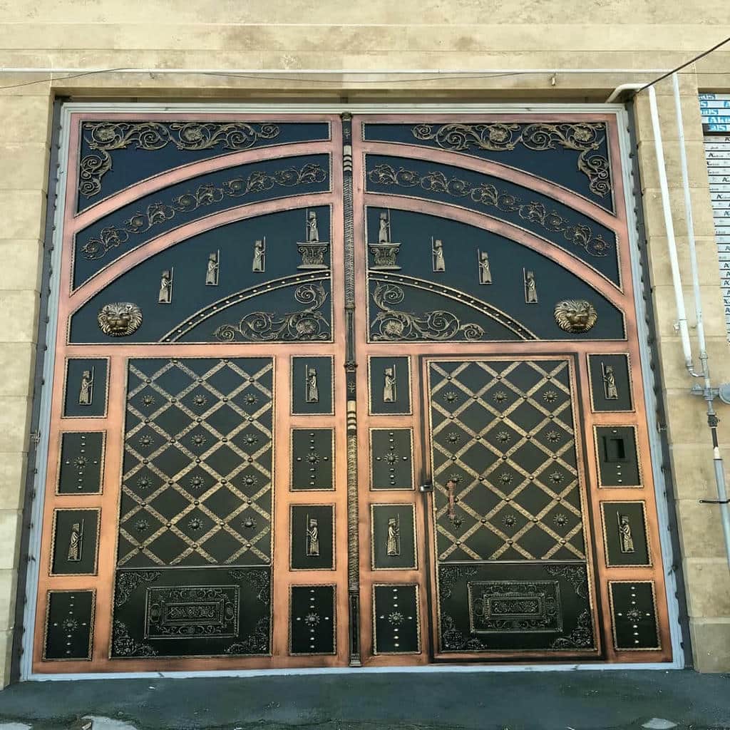 نصب درب حیاط دولنگه در بیرجند
