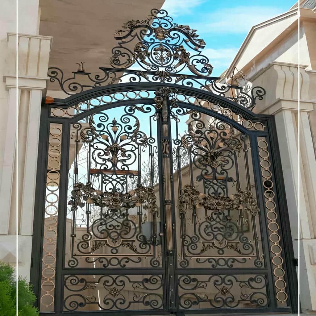 نصب درب حیاط مقاوم در اصفهان