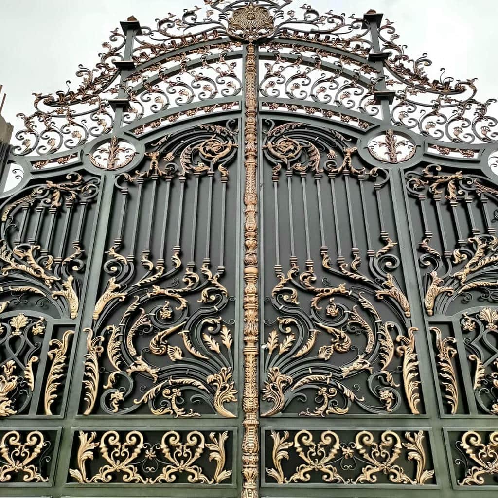 درب حیاط در قزوین