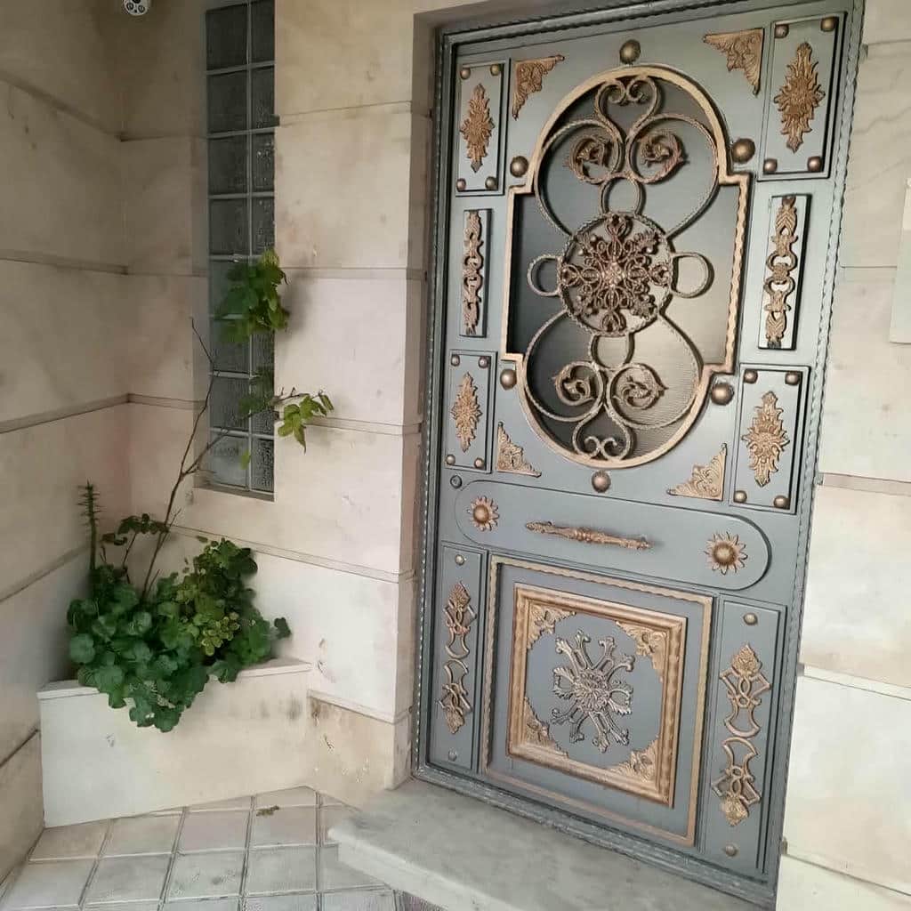 قیمت درب حیاط کلاسیک فرفورژه در بندر دیلم