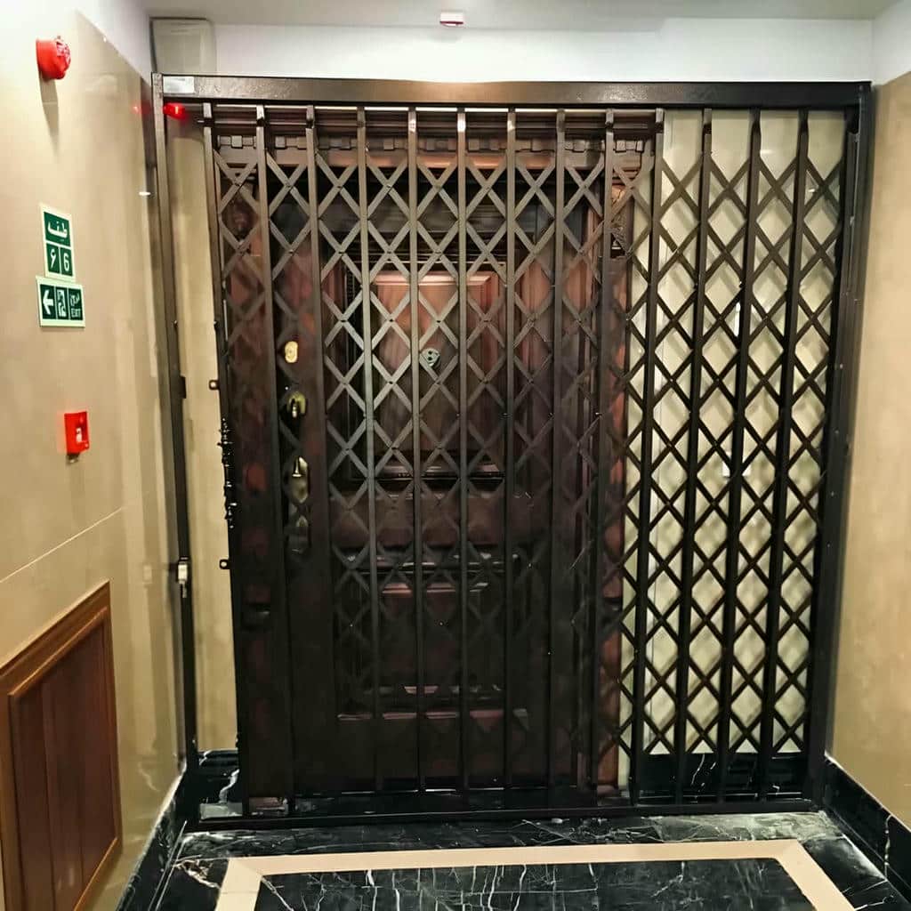 نصب درب آکاردئونی چهارگل در کرج