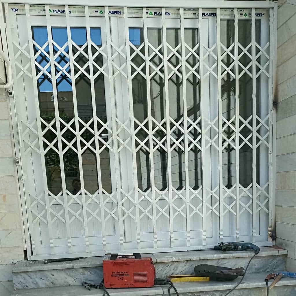 نصب درب آکاردئونی چهارگل در فشم
