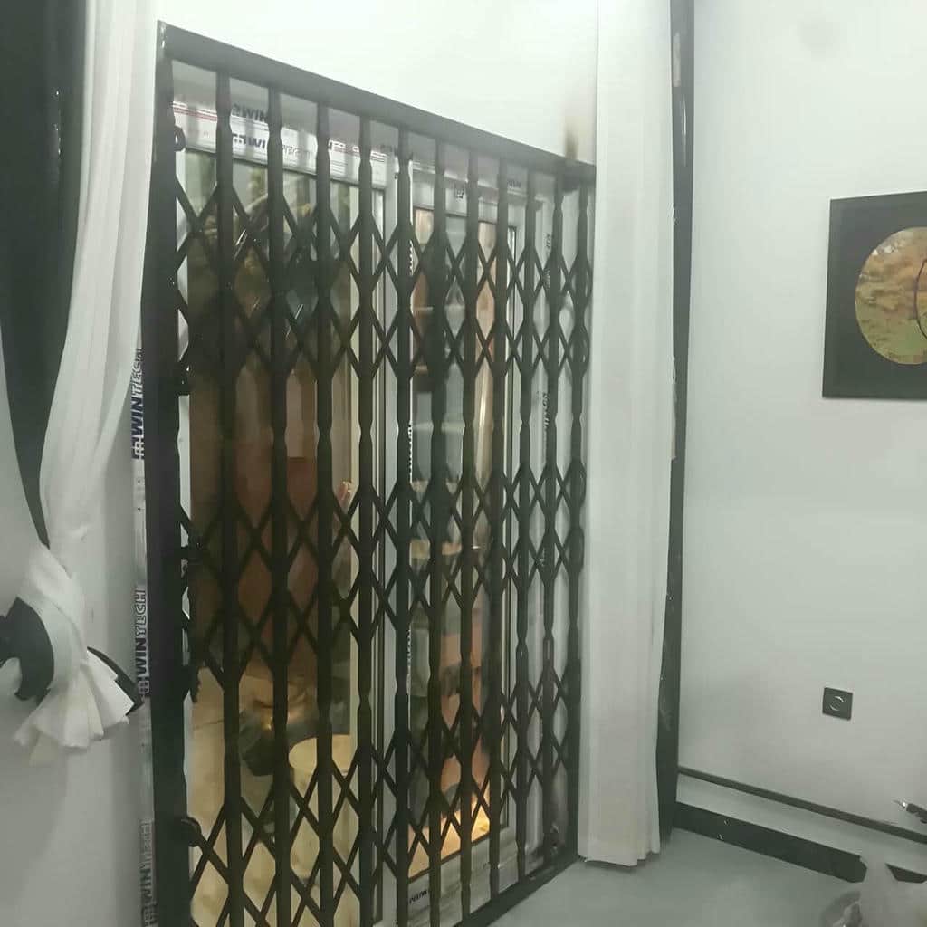 درب آکاردئونی در طالقان