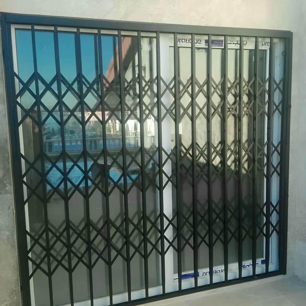 کارخانه درب آکاردئونی آهنی در گنبدکاووس