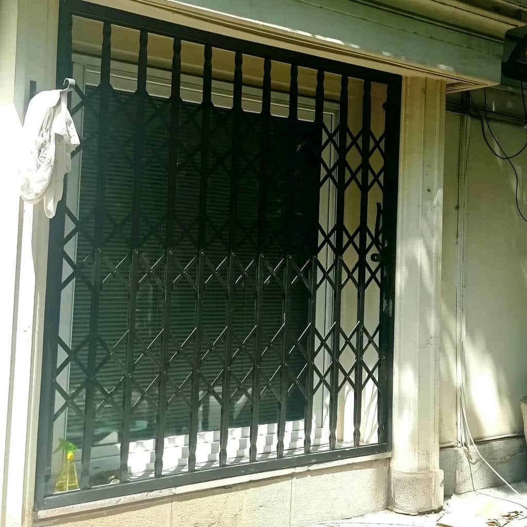 فروش درب آکاردئونی تمام گل در بندرعباس