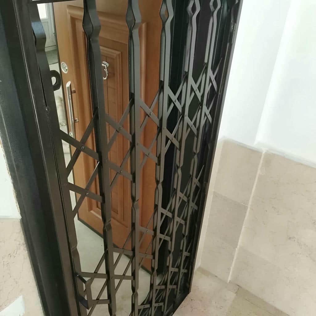 قیمت درب آکاردئونی حفاظ آپارتمان در بندرعباس