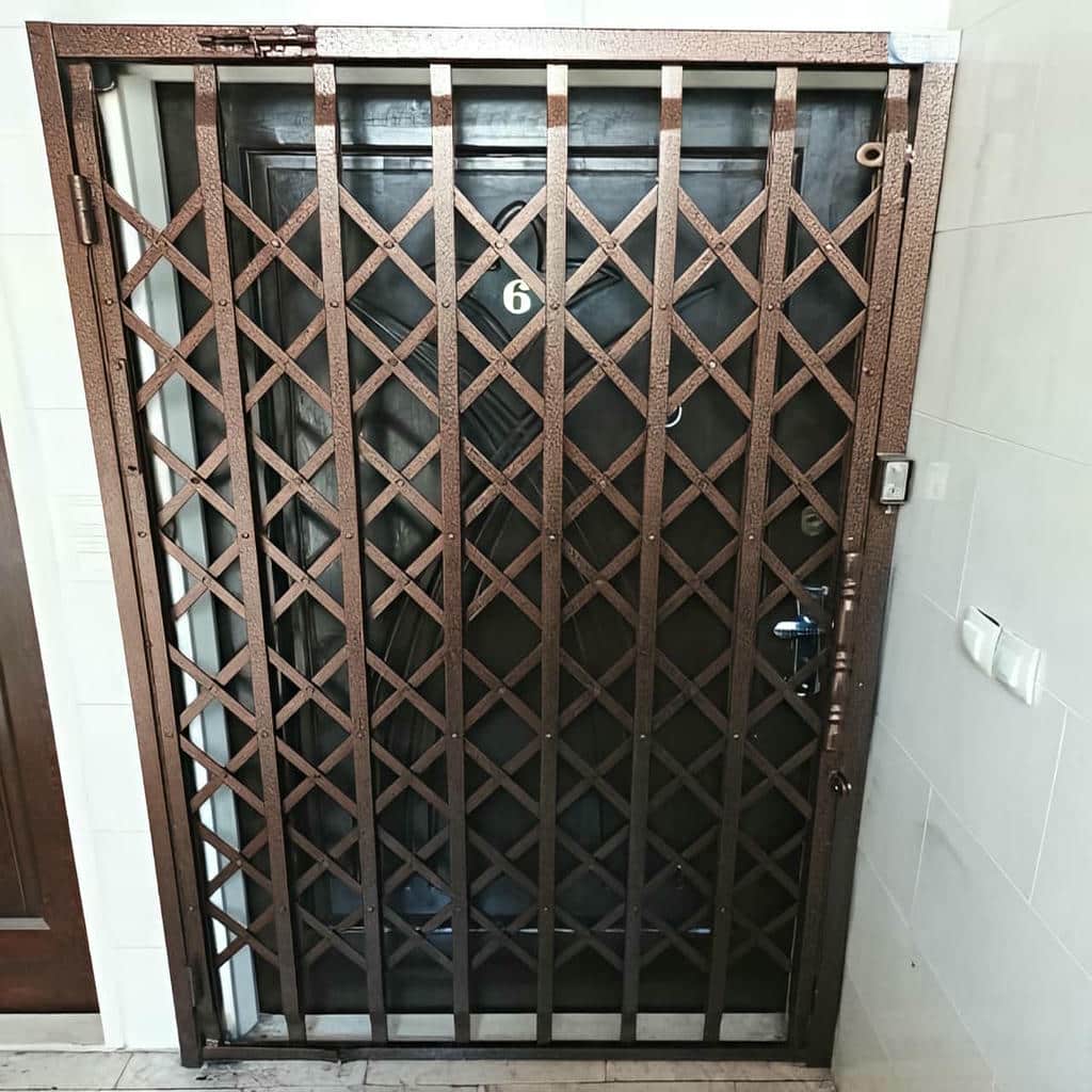 فروش درب آکاردئونی تمام گل در بندر دیلم