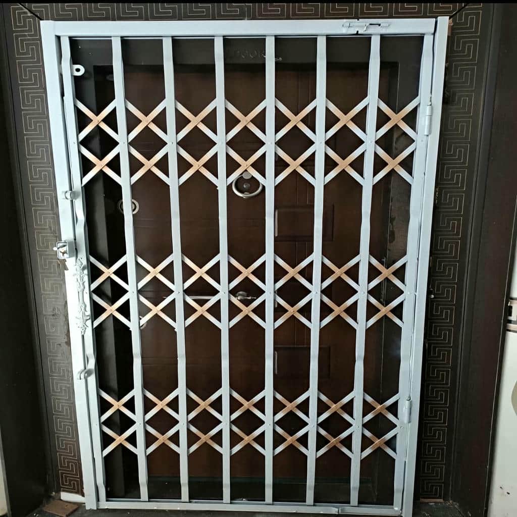خرید درب آکاردئونی یراق استاندارد در فیروزکوه