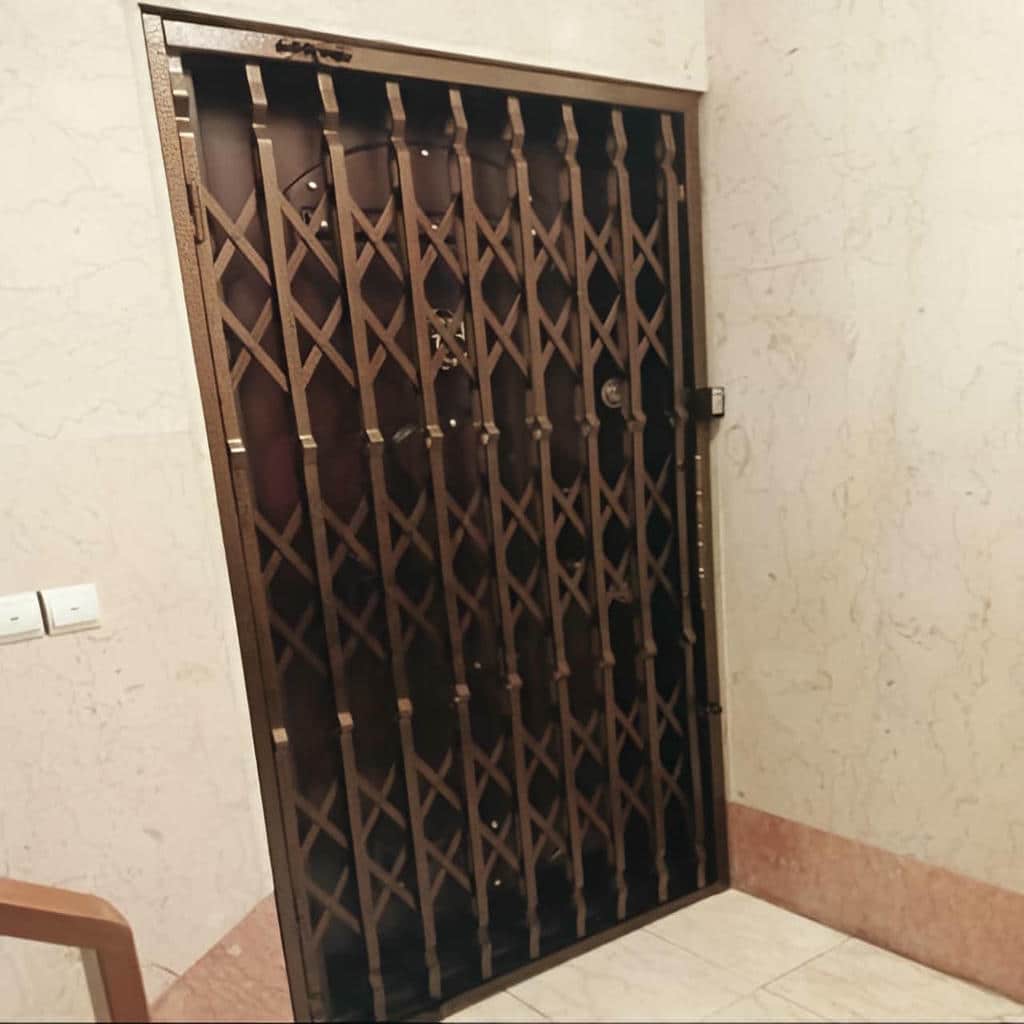 قیمت درب آکاردئونی سه گل در شهرکرد