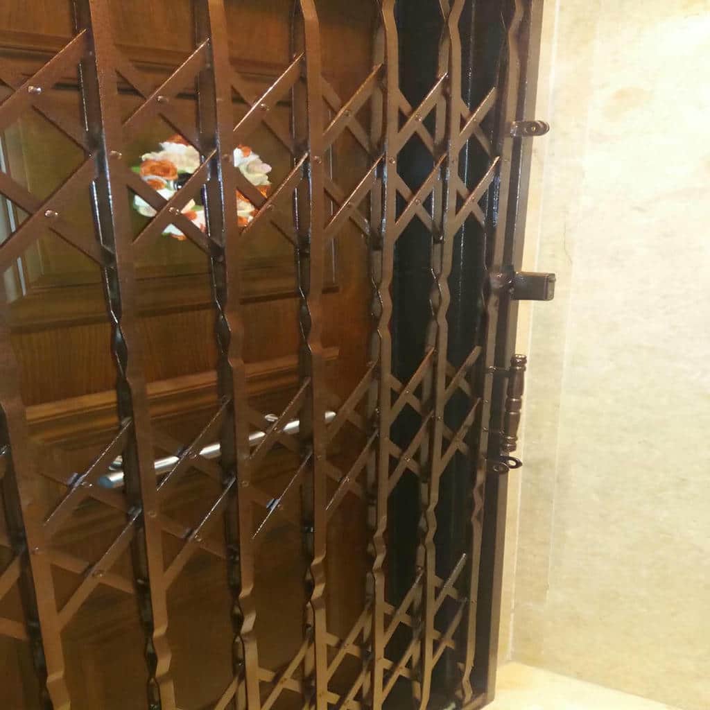 نصب درب کشویی آکاردئونی در کمال شهر
