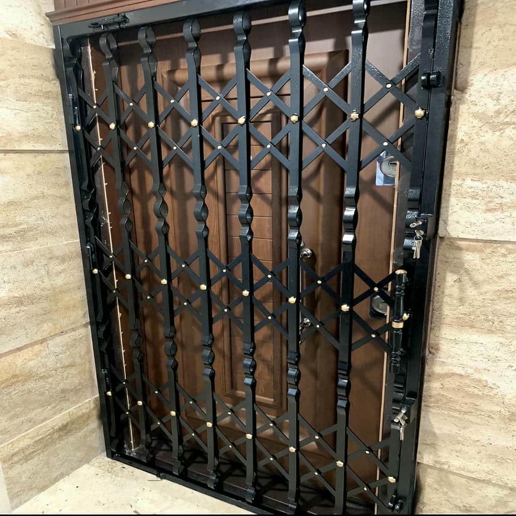 نصب درب کشویی آکاردئونی در پرند
