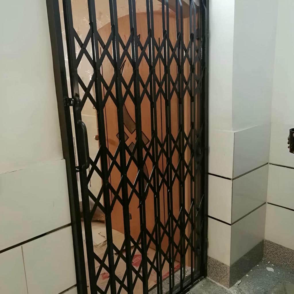 فروش درب آکاردئونی تمام گل در اراک فروش درب آکاردئونی تمام گل در اراک