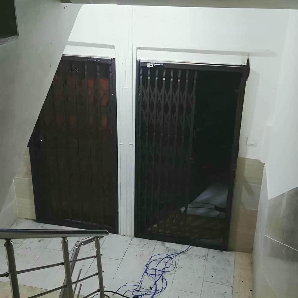 کارخانه درب آکاردئونی آهنی در نسیم شهر