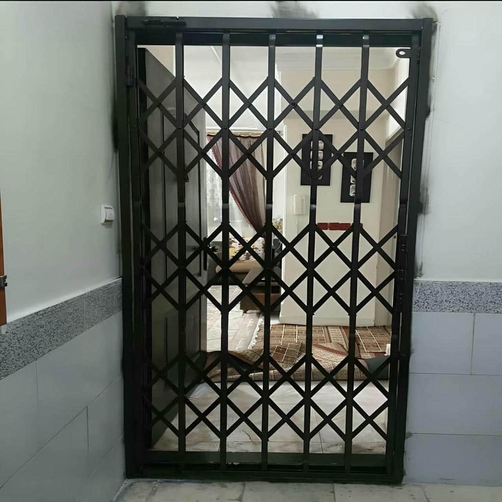 خرید درب آکاردئونی یراق استاندارد در ملارد خرید درب آکاردئونی یراق استاندارد در ملارد