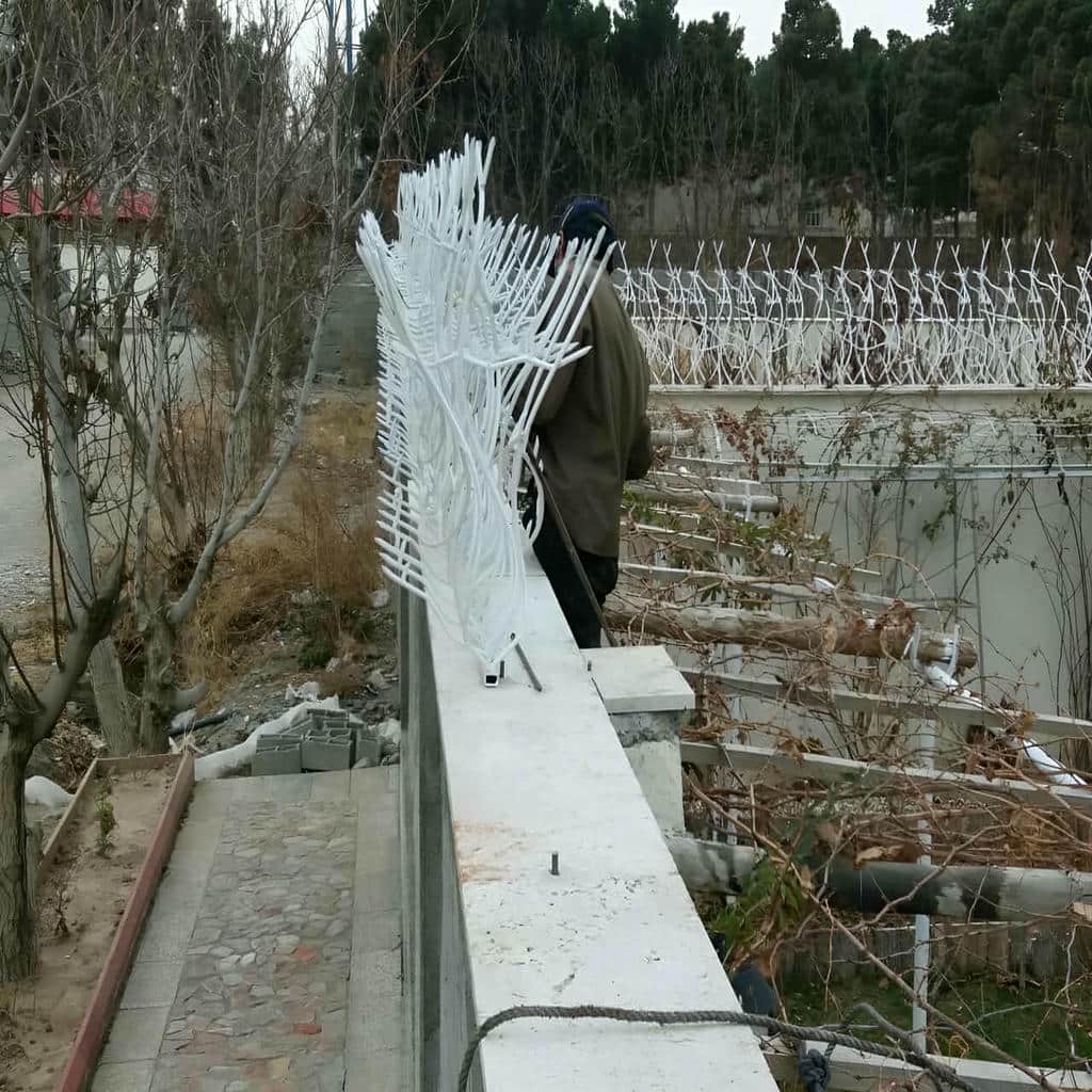 نصب حفاظ شاخ گوزنی دیوار استاندارد در همدان
