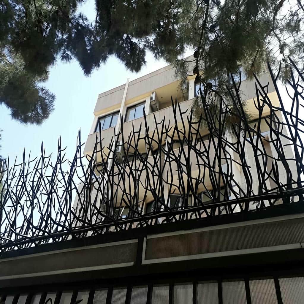 خرید حفاظ شاخ گوزنی دیوار مسکونی در ساوه خرید حفاظ شاخ گوزنی دیوار مسکونی در ساوه