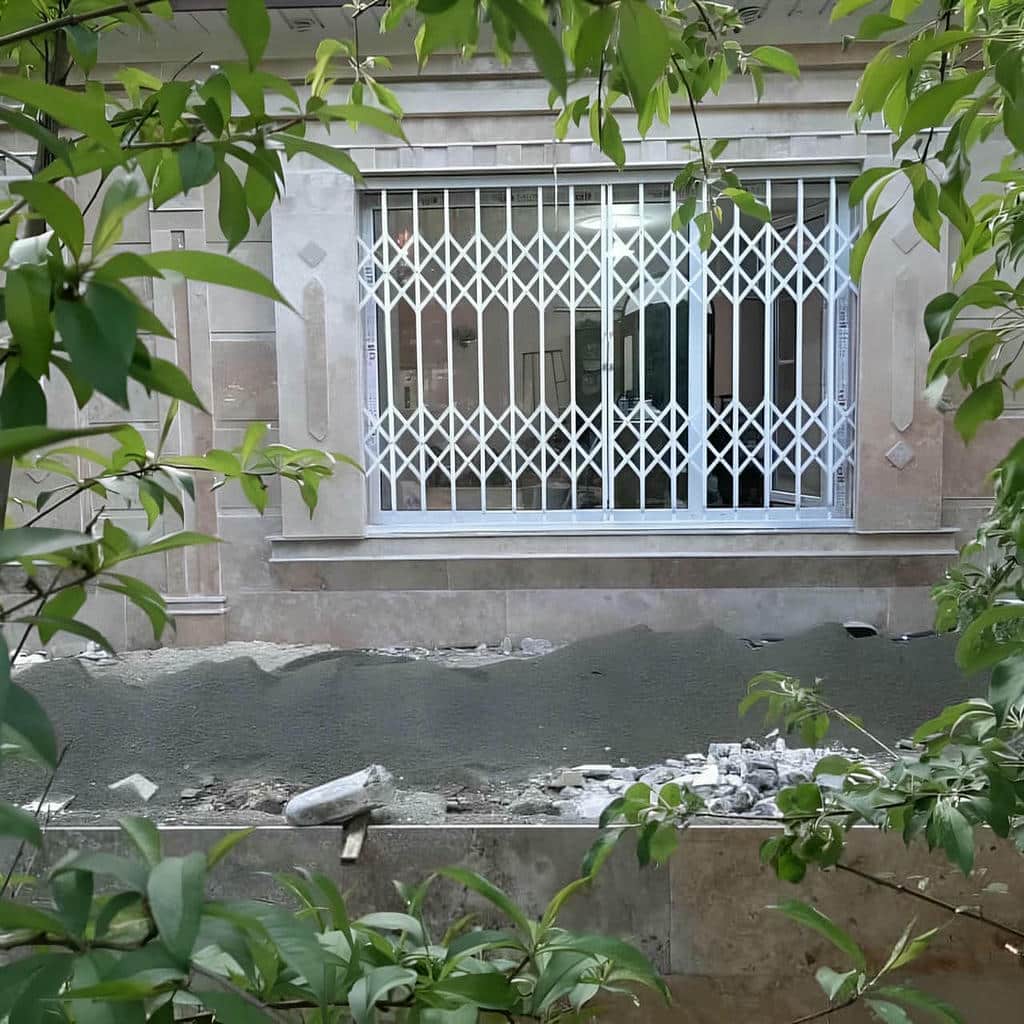 حفاظ پنجره در بیرجند