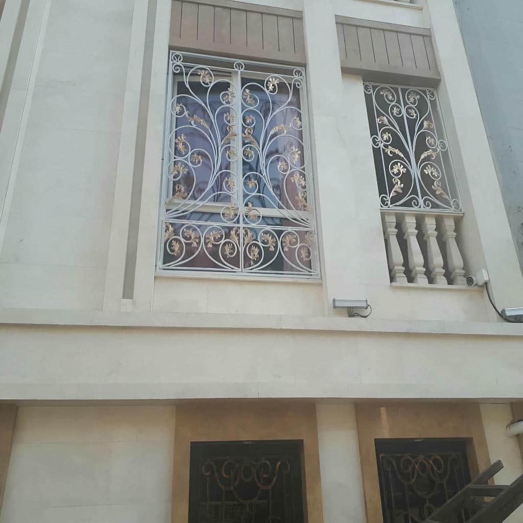 حفاظ پنجره در تبریز