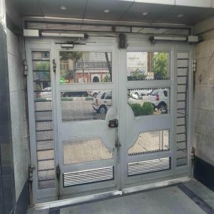 جک درب پارکینگ در بندر لنگه