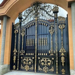 درب حیاط در چابهار
