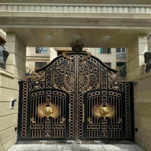 درب حیاط در شهریار