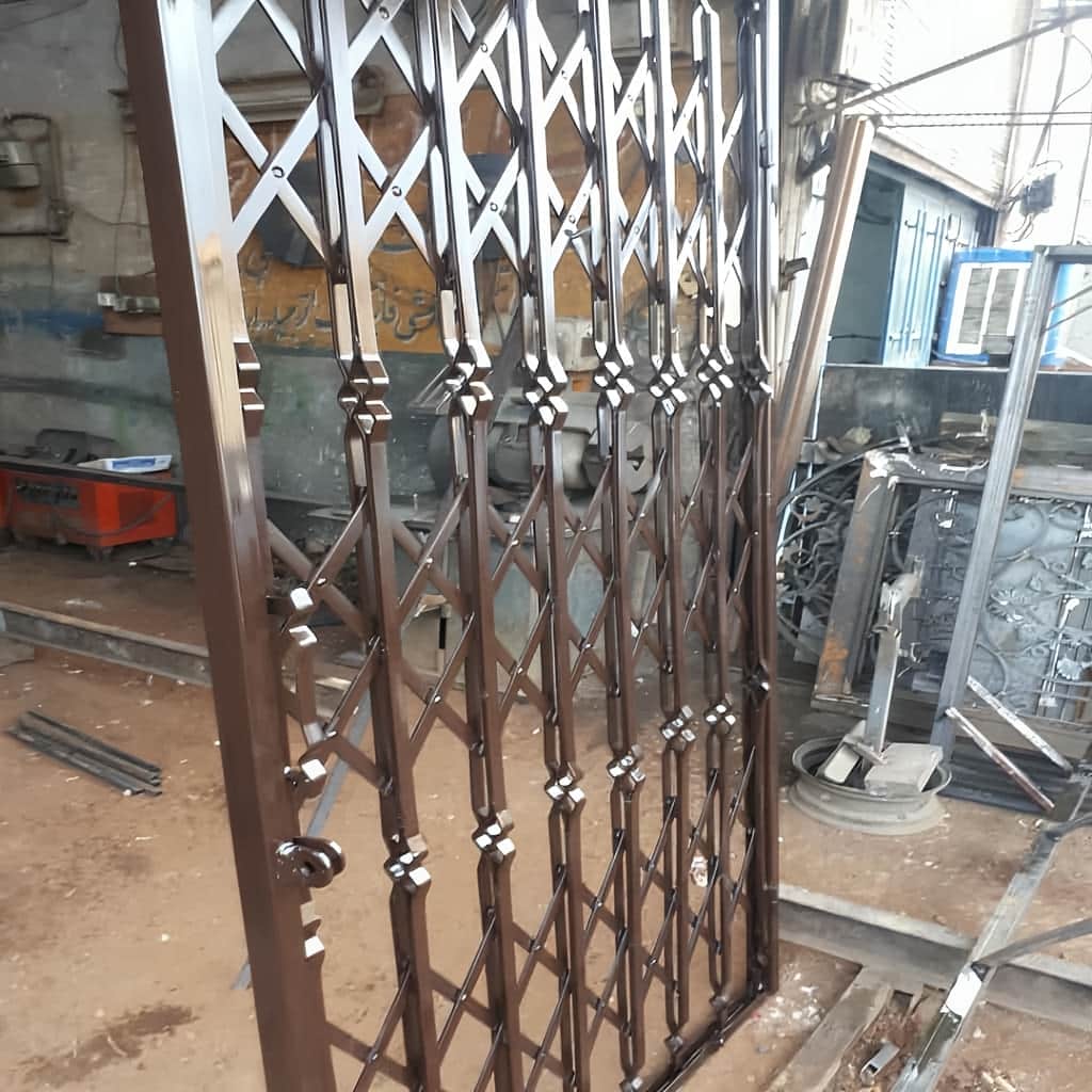 خدمات نصب حفاظ آکاردئونی آهنی سه لوزی با اجرای دقیق