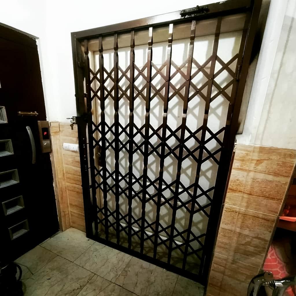 ساخت درب آکاردئونی چهار گل لوزی با رنگ کوره‌ای