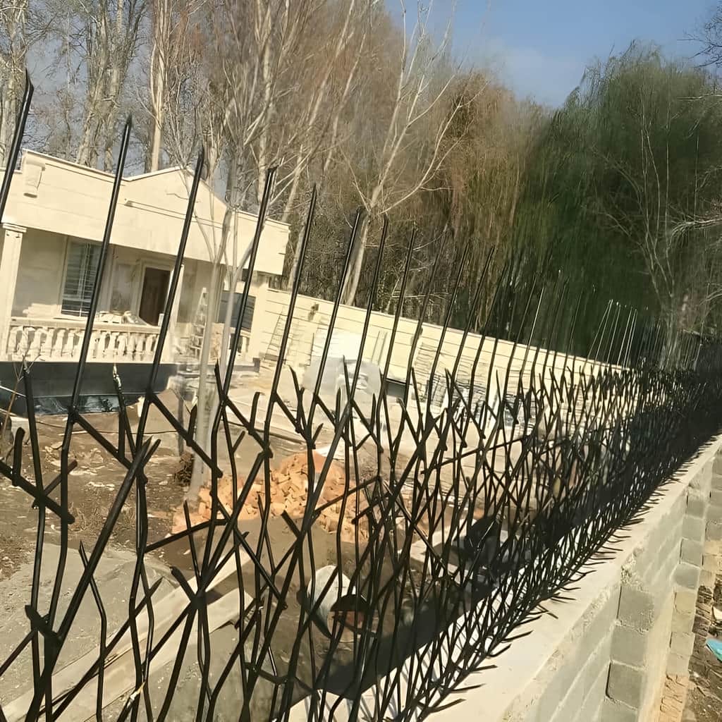 حفاظ روی دیوار با تراکم مناسب