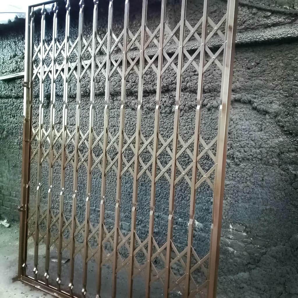 قفل درب آکاردئونی با یراق نصب محکم