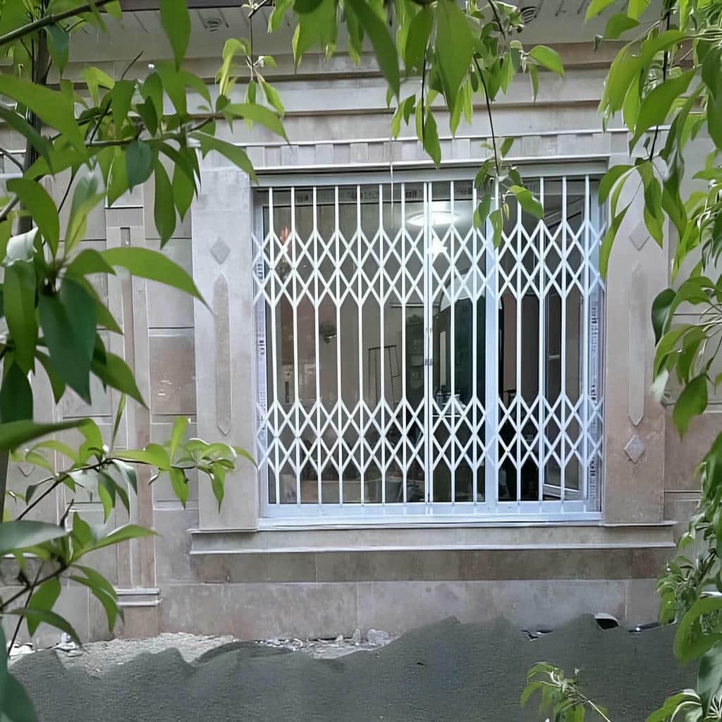 اجرای درب آکاردئونی برای واحد اداری با ریل تراز