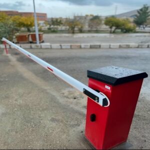 راهبند پارکینگ با پایه محکم روی زمین