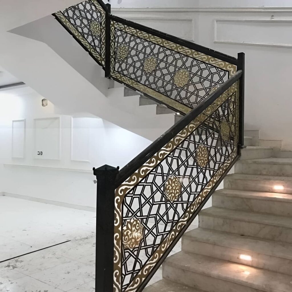 ساخت نرده لیزری با پرداخت لبه تمیز ساخت نرده لیزری با پرداخت لبه تمیز