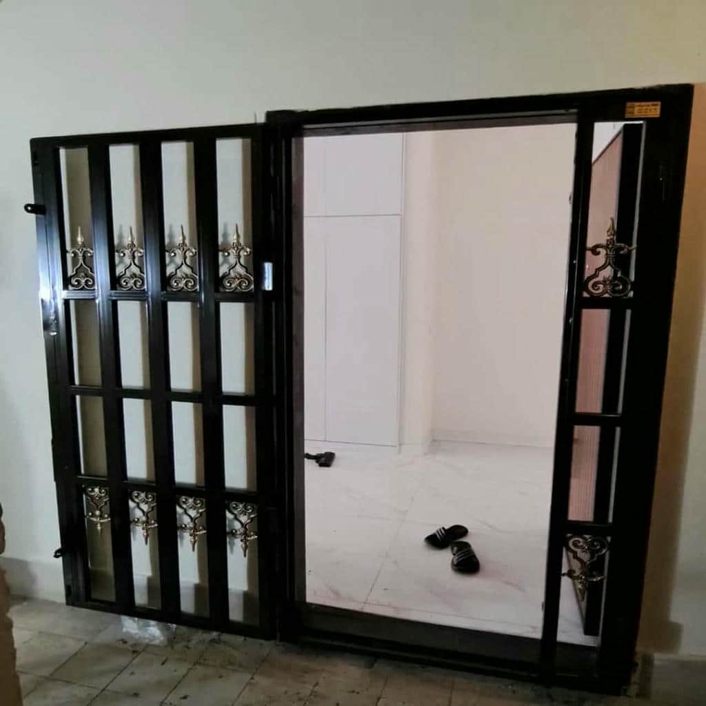 ساخت حفاظ درب آپارتمان ضد دیلم با ابعاد سفارشی
