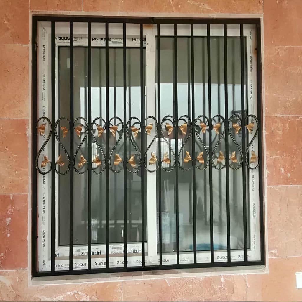 سفارش حفاظ پنجره رنگی کوره ای با رنگ مقاوم