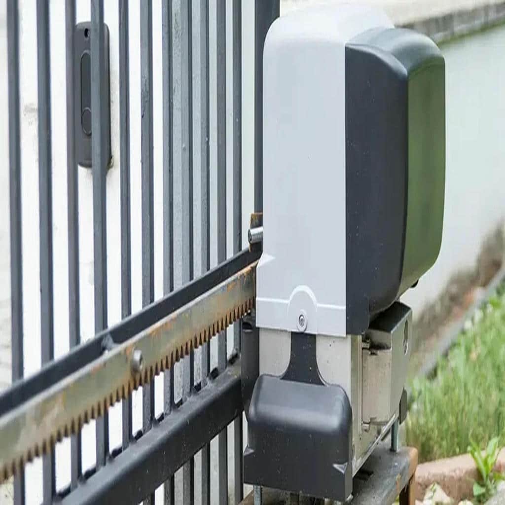 درب برقی پارکینگ ریلی روی درب فلزی سنگین