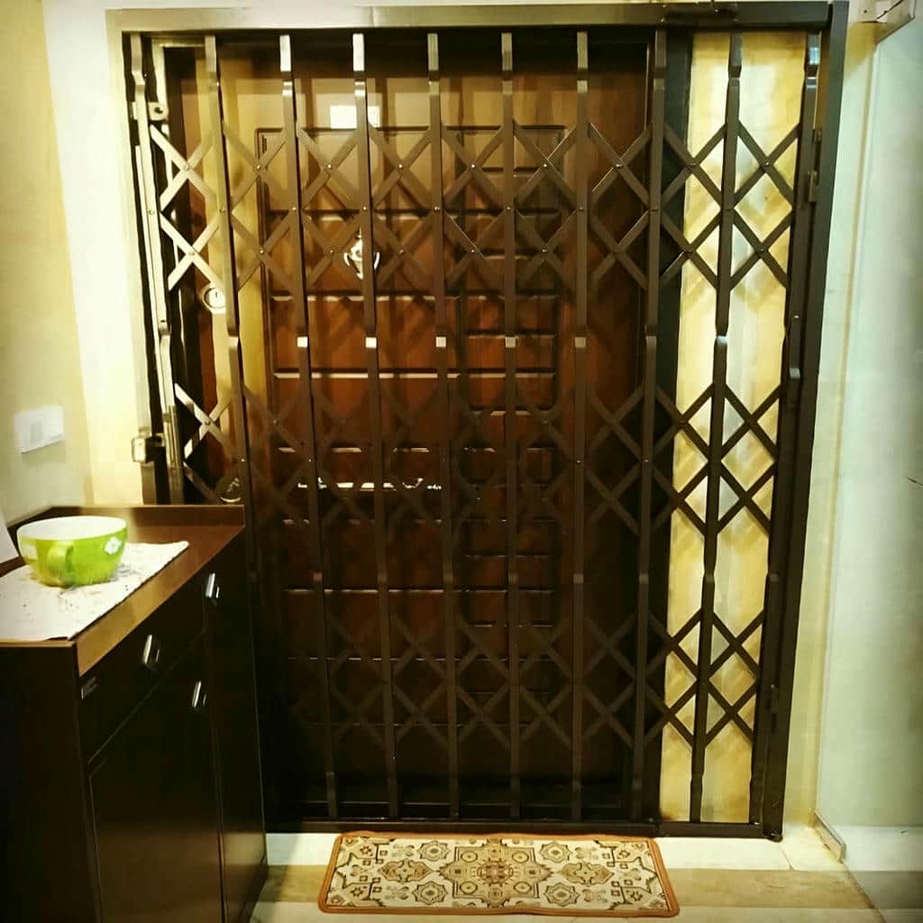 حفاظ ضربدری آکاردئونی با ساختار کشویی روان حفاظ ضربدری آکاردئونی با ساختار کشویی روان