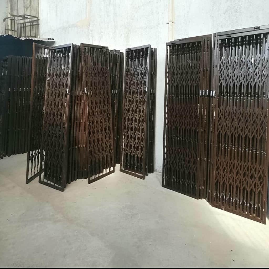 حفاظ جمع شونده فلزی مناسب ورودی مناطق گرم و خشک