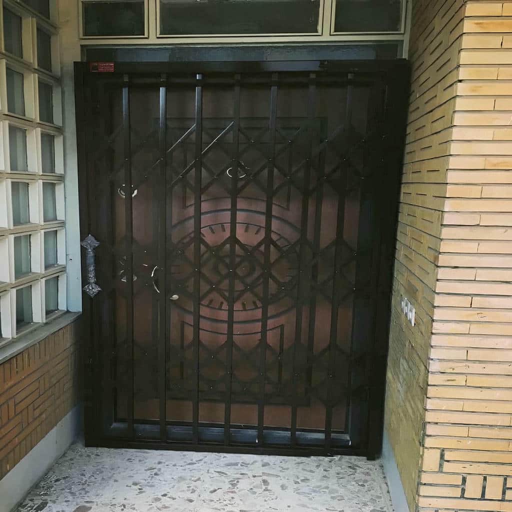 حفاظ درب ضد سرقت مدل آکاردئونی برای ورودی آپارتمان