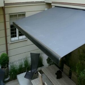 سایبان اتوماتیک با پوشش مقاوم در برابر آفتاب