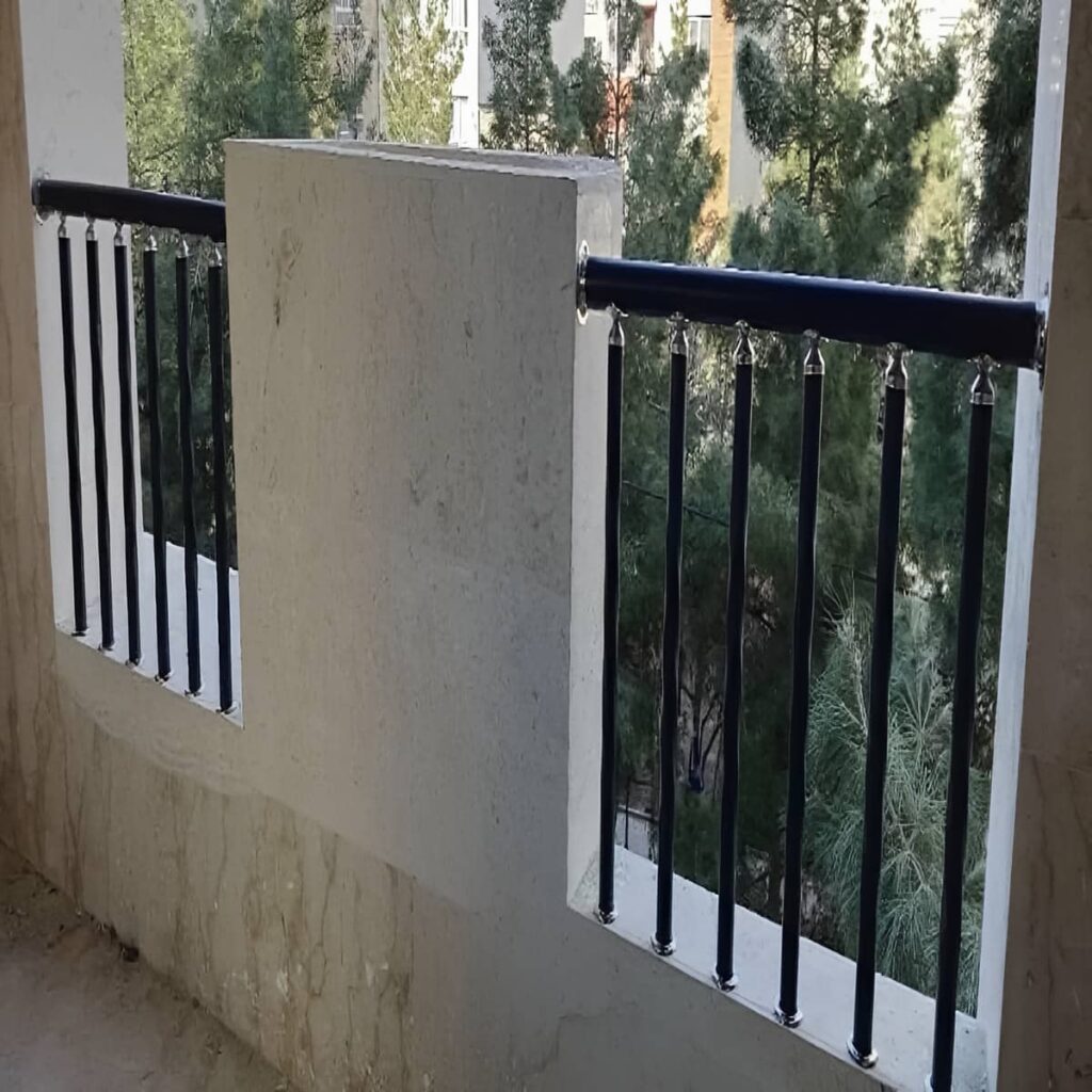 نرده تراس با متریال مقاوم برای استفاده روزانه نرده تراس با متریال مقاوم برای استفاده روزانه