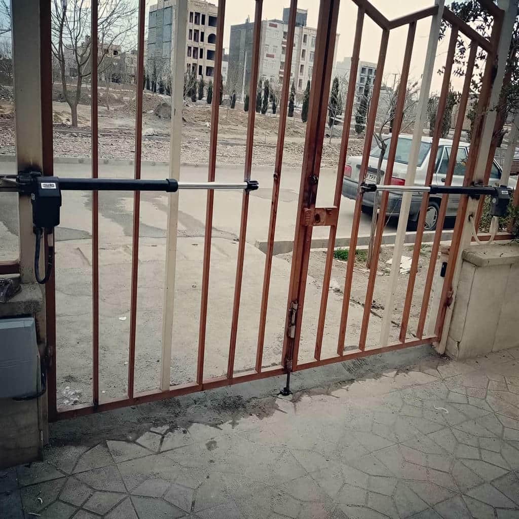 جک الکترومکانیک مناسب کنترل رفت و آمد خودرو
