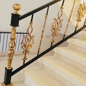 نرده فرفورژه راه پله با طرح ایمن برای مناطق گرم و خشک
